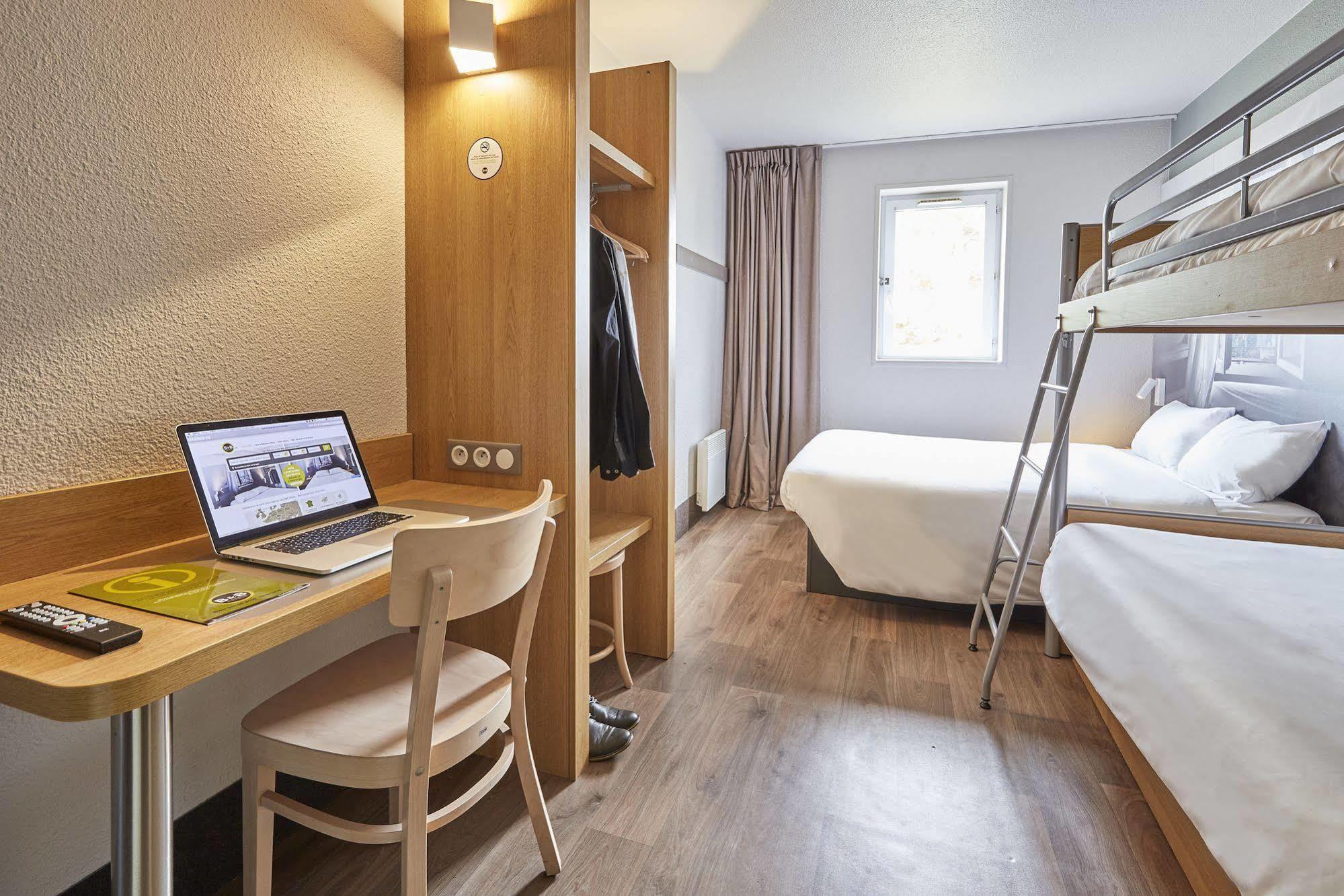 Hotel Lyon Grand Stade 2*